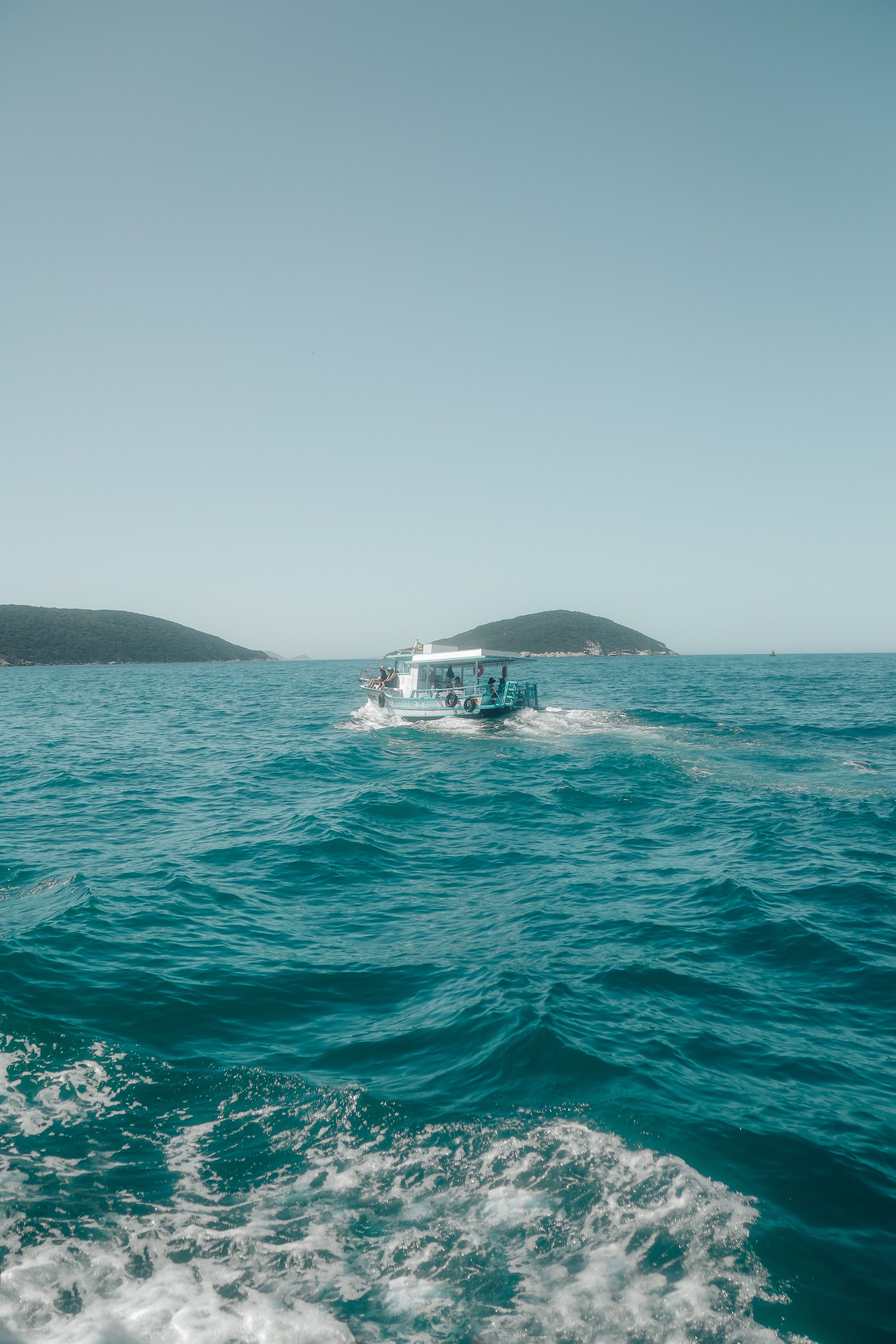 Passeio de barco  em Arraial do Cabo, experiência de aventura