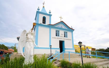 Igreja Nossa Senhora dos remédios, em Arraial do Cabo, experiência cultural
